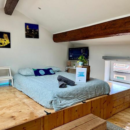 Apartmán La Cachette Des Poutres LʼArbresle Exteriér fotografie