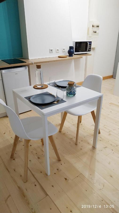 Apartmán La Cachette Des Poutres LʼArbresle Exteriér fotografie